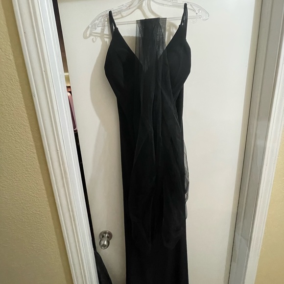 Black backless formal dress - Picture 2 of 4
